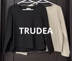 TRUDEA トルディア　２枚セット　ブラウス　Ｖネック　ベージュ　ブラックのサムネイル