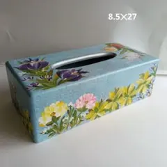 トールペイント伝統のヒンデローペンで描くティッシュペーパーボックス