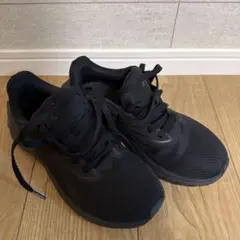 Under Armour アンダーアーマー スニーカー ブラック