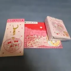 新品未使用サンリオ当たりくじチャーム、カード収納フアイル、ステッカーの3点セット