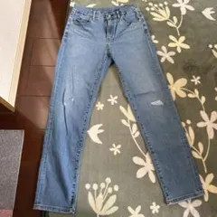 UNIQLO ライトブルー ダメージデニム 160