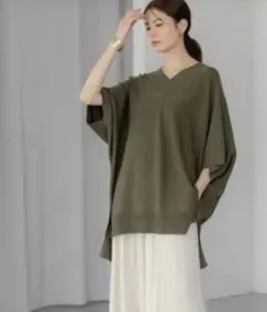 【WEB限定ニット】華奢見えドルマンＶネックニットのサムネイル