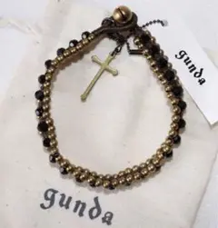 gunda ビーズブレスレット リーフチャーム付き