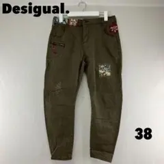 Desigual. カジュアルパンツ サイズ38 女性のサムネイル