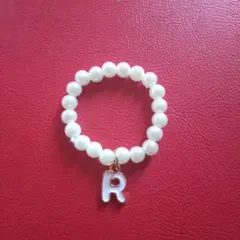 パールイニシャルネックレス　R ミニラブブ　ぬい活