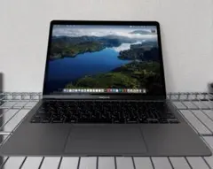 Apple MacBook Air 13インチ スペースグレーM1