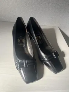 ミハマ パンプス 22.5 黒 レザー ヒール