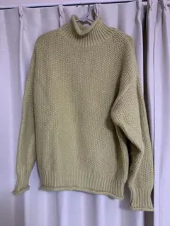 タートルネックセーター