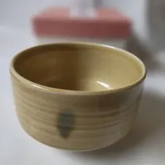 黄瀬戸茶碗 黄瀬戸 織部釉 茶碗 茶碗 茶道具 茶器 抹茶碗 美品 です。