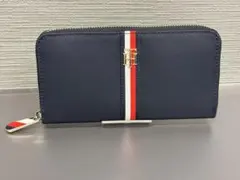 使用感少なめ トミーヒルフィガー 長財布 ラウンドファスナー ナイロン素材