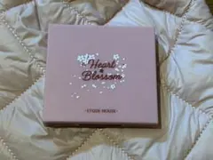 ETUDE HOUSE Heart Blossom アイシャドウパレット