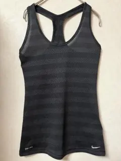 #4592 NIKE DRI-FIT Sサイズ ブラック メッシュタンクトップ