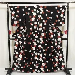 ゆりのはな　撫松庵　浴衣　黒地に桜花びら　綿　きれいなお品物です　F601のサムネイル