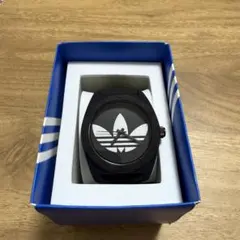 アディダス 腕時計 黒のサムネイル