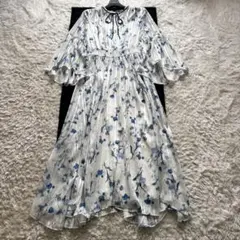 axes femme シャルミエール 紫陽花柄ワンピース 白 - メルカリ
