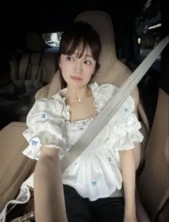 【タグ付き】Bibiy B. RIBBON MANIA BLOUSE