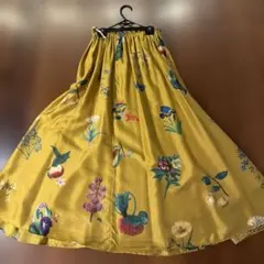 CABaN シルク ボタニカル柄 フレアスカートのサムネイル