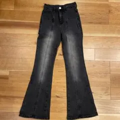 ストレッチ加工　ブラック フレアデニムパンツ