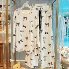 未使用　リボン柄 プルオーバー ロングパンツ 上下 ジェラートピケ