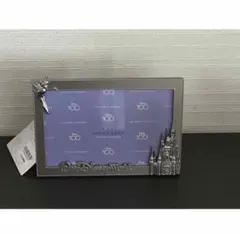 Item thumbnail for item d1210f7b-af1b-48c4-91f7-9f5e5355c5c9