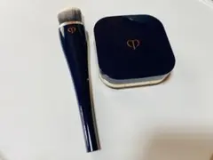 クレドポーボーテ/ファンデケースとブラシ