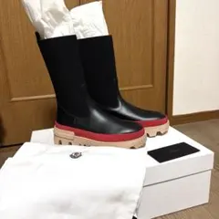 Item thumbnail for item 75b23693-4042-4eab-94ca-50bc32bee0cb