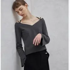 未使用品 LE CIEL BLEU ハートシェイプドトップス　クロのサムネイル