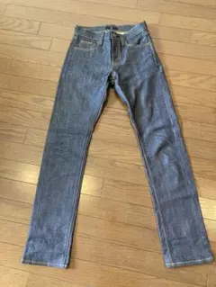 UNIQLO +J セルビッジズストレートジーンズ