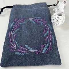 ハンドメイド　ラベンダー　刺繍　巾着袋　小物入れ