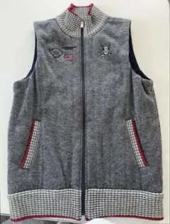 マスターバニー　ジップアップベスト