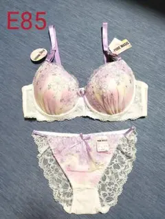 【E85】新品ブラ &ショーツセット　レース　可愛い　下着