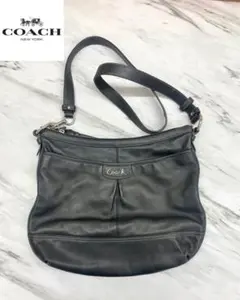Coach ブラックレザー ショルダーバッグ