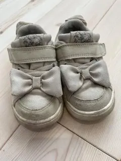 イフミー　リボン付きベージュスニーカー