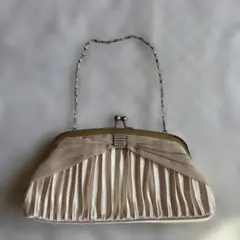 【美品】ベージュ プリーツ パーティーバッグ　結婚式