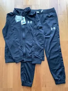 ☆Under Armour ☆ジャージセット YL （150）ブラック