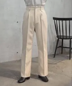 tiptop センタープレスセミフレアスラックス