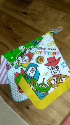 トイ・ストーリー ループ付きタオル