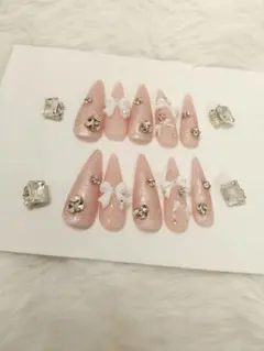 Item thumbnail for item 3d5b3799-cff6-402b-a7ed-adc7f37678ca