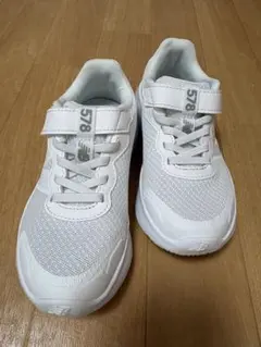 New Balance ホワイト スニーカー 17cm