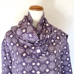 豪華振袖よりワンピース　むらさき 総絞り　絹　ストール　ブローチ　　着物リメイク