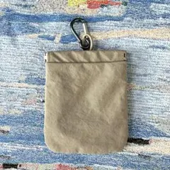 リンクルナイロン　片手で開くフラットポーチ グレー　Ｓ