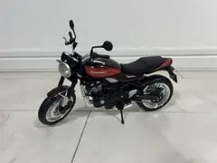 Kawasaki Z900RS 1/12スケールミニレプリカモデルのサムネイル