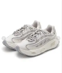 emmi エミ スニーカー adidas Originals OZNOVA W