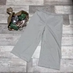 【美品】シャルレ　チェック柄 ガウチョパンツ　ストレッチ　ウエストゴム