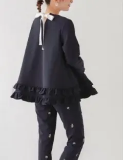 【fitmore】２段フリルバックリボンプルオーバーのサムネイル