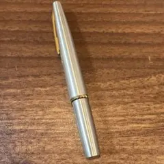 PARKER 万年筆 シルバー ゴールドカラー - メルカリ