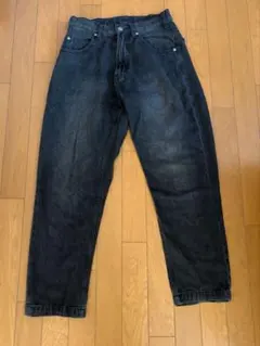 INHERIT ブラックデニムパンツのサムネイル