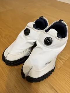 CMF OUTDOOR GARMENT 足袋スニーカー　ホワイト　靴　コンフィー