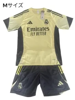 レアルマドリード　トレーニングウェア　上下セット　Mサイズ