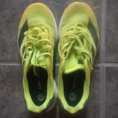 アディゼロ 陸上競技